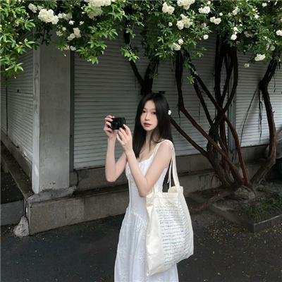秘林謎村